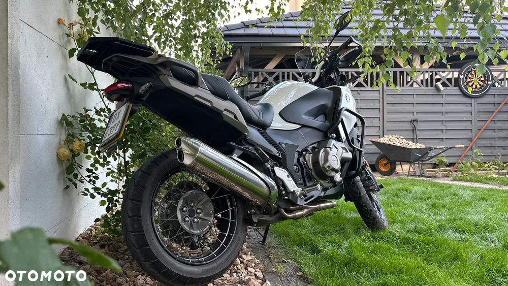 Honda VFR - 3