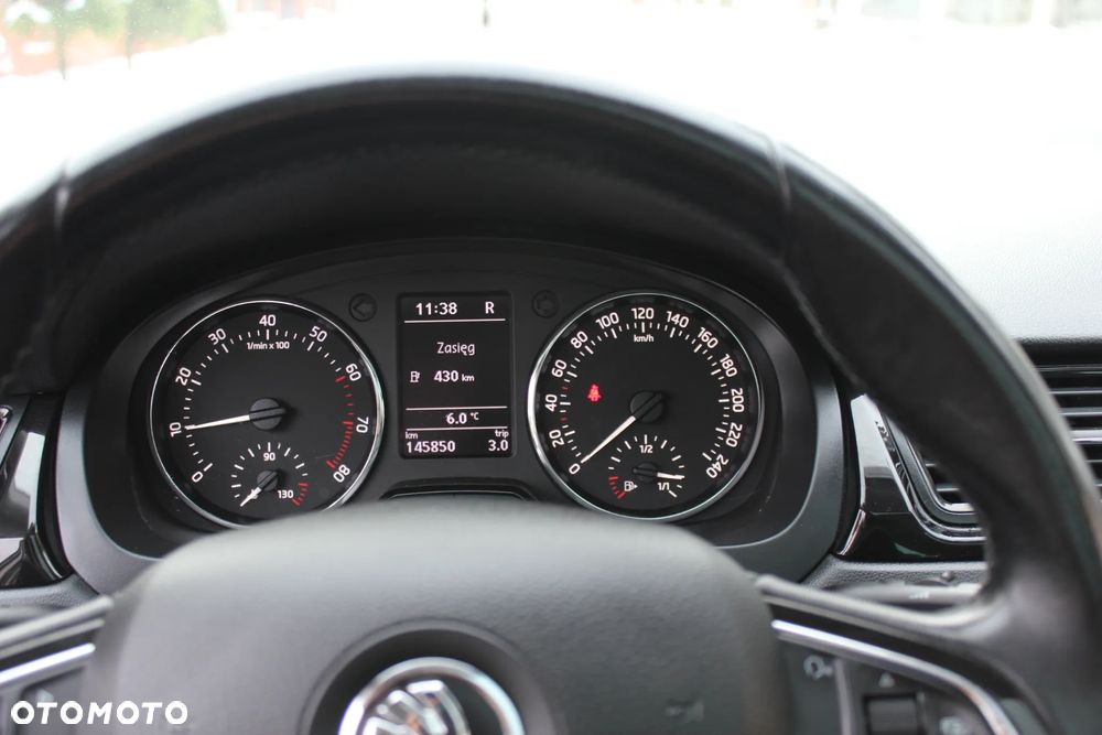 Skoda RAPID 1.4 TSI DSG Monte Carlo Green tec - 16