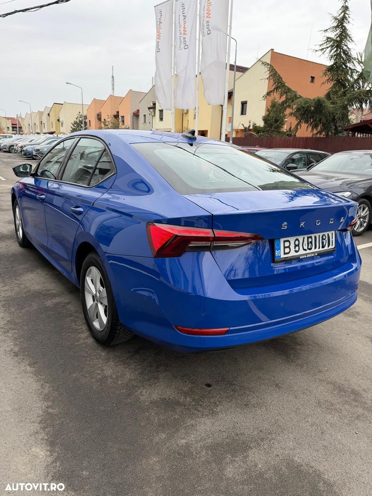 Skoda Octavia 2.0 TDI DSG Style - 4