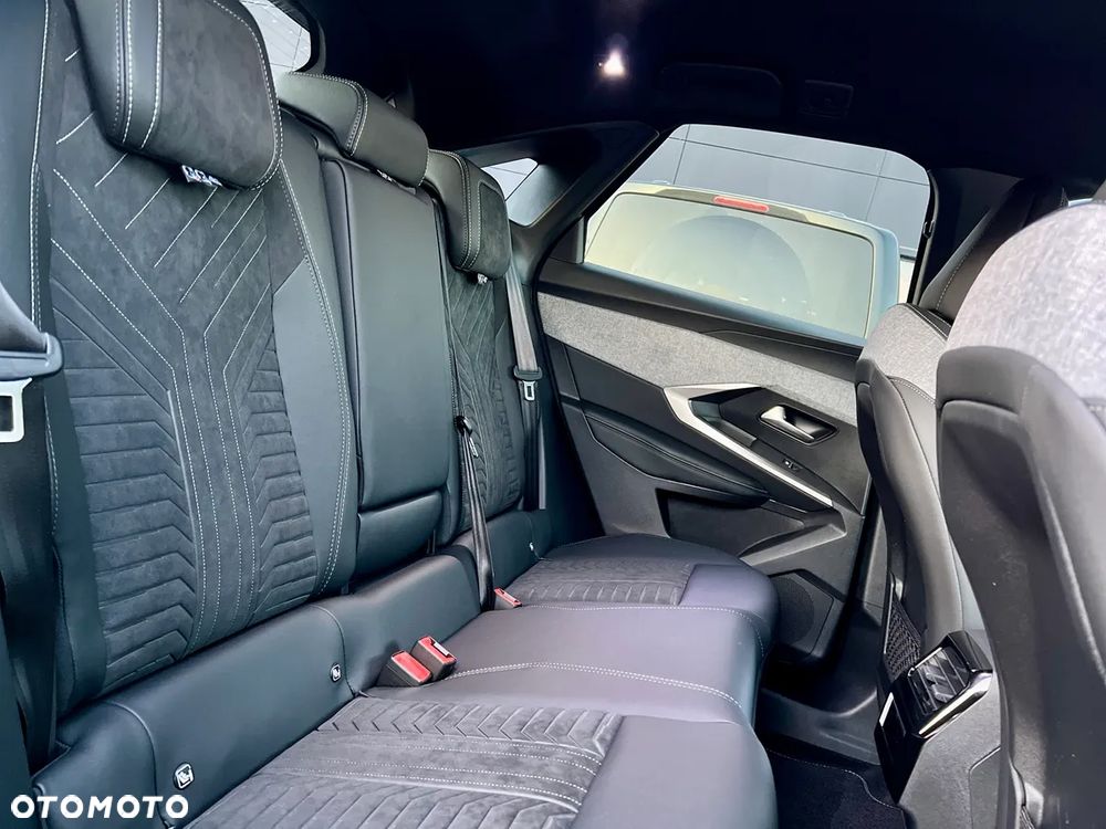 Peugeot 3008 1.2 PureTech mHEV GT E-DCS6 - 7