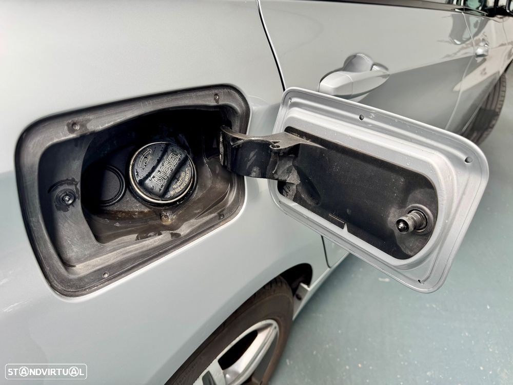 BMW 218 Gran Tourer d Sport-Aut. Sport Line - 29