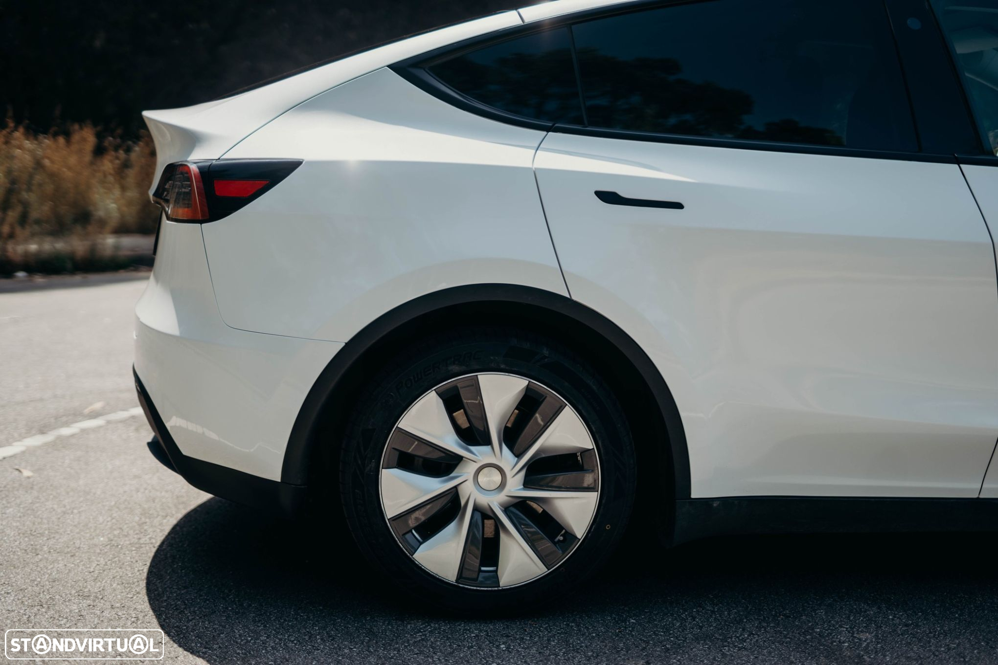 Tesla Model Y Tração Traseira - 14