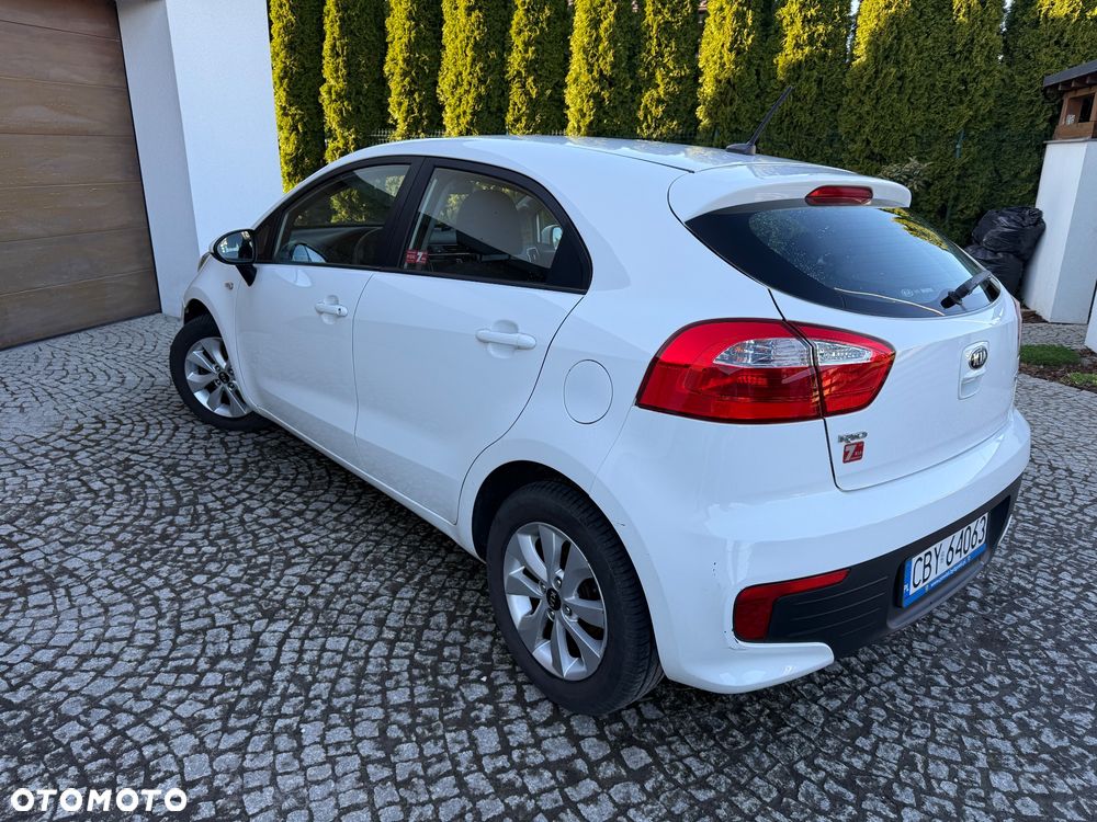 Kia Rio - 6