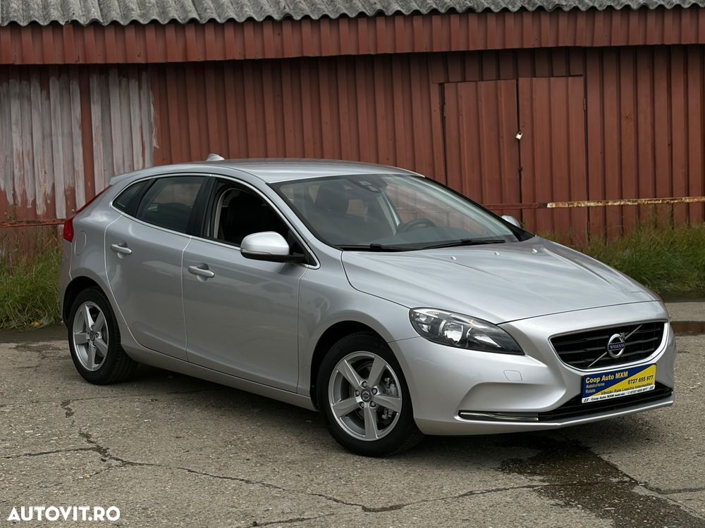 Volvo V40 D2 R Design - 2