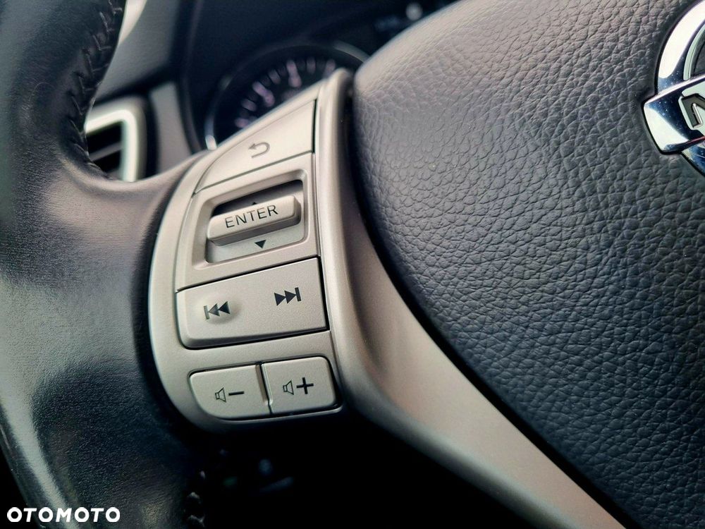 Nissan Qashqai 1.2 DIG-T Xtronic TEKNA - 16