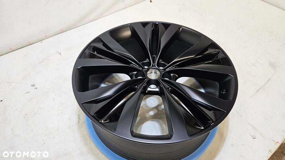 felga aluminiowa jaguar f-type 22'' 9j et45 5x108 mk8m-1007-ja nowa - 4