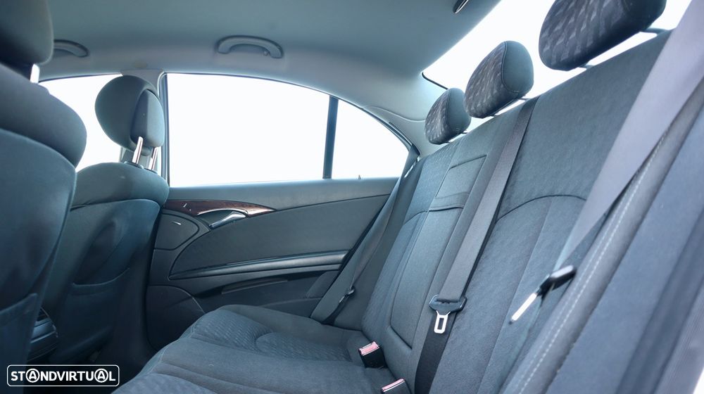 Mercedes-Benz E 200 CDI Auto Classic - 25