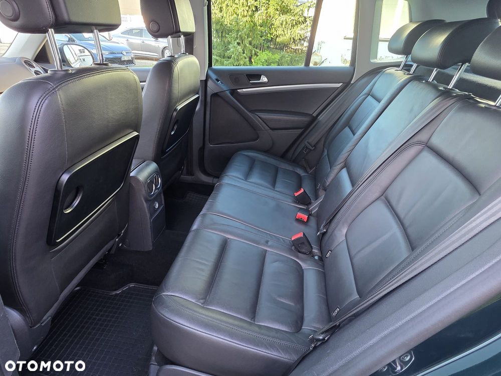 Volkswagen Tiguan 2.0 TDI DPF 4Motion BlueMotion Technology Exclusive - 10