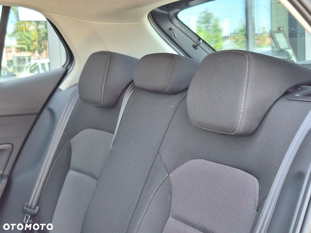 Skoda Fabia 1.0 TSI Drive DSG - 9