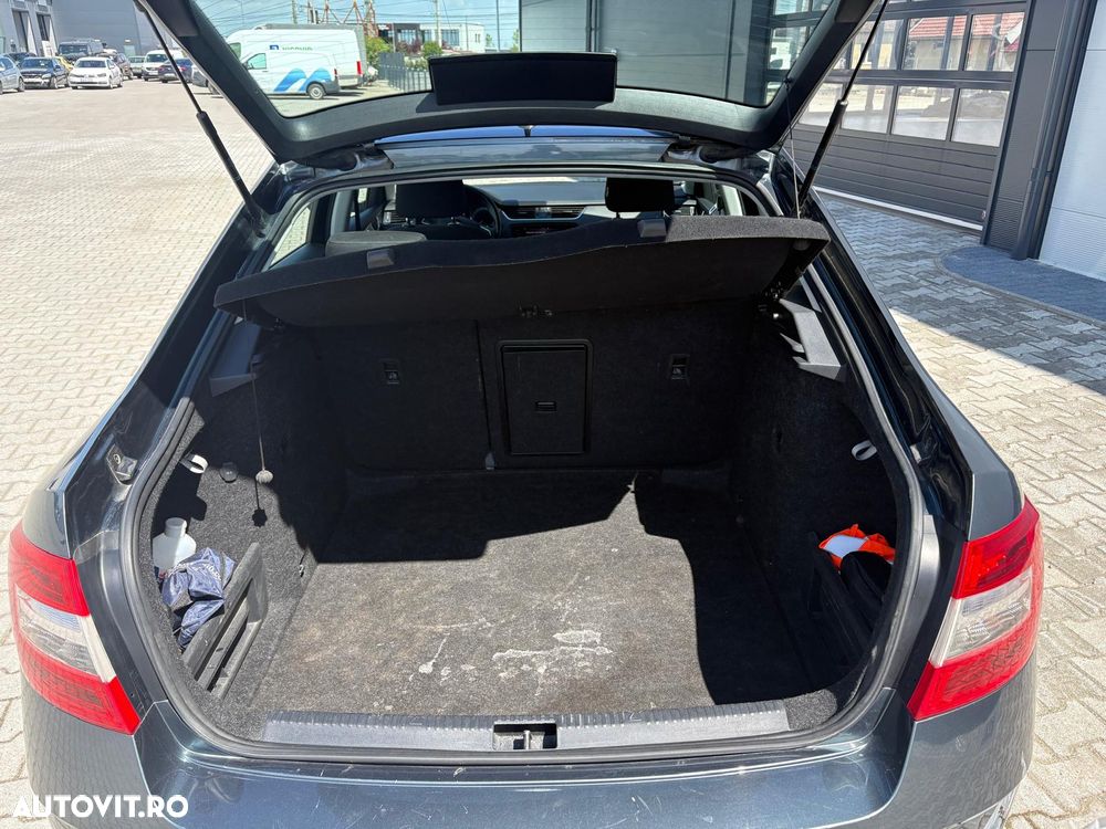 Skoda Octavia 2.0 TDI DSG Ambition - 12