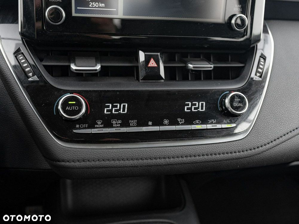 Toyota Corolla 1.5 Comfort - 18