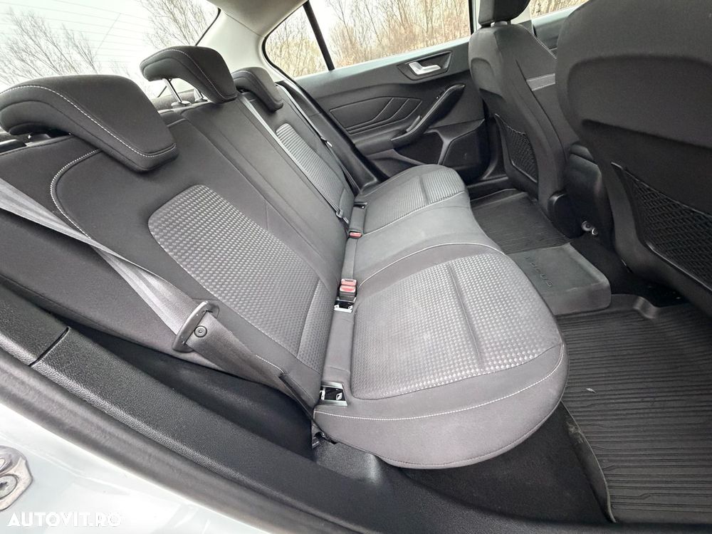 Ford Focus 1.0 EcoBoost MHEV Titanium - 11