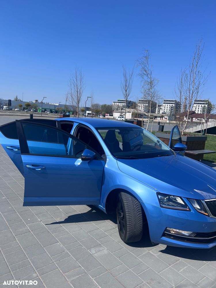 Skoda Octavia 2.0 TDI DSG Style - 7
