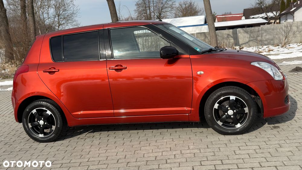 Suzuki Swift 1.3 Limited 25 - 10