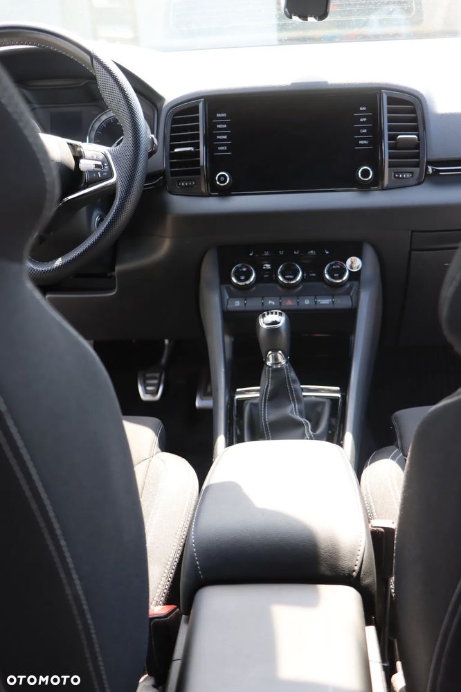 Skoda Karoq 1.5 TSI ACT GPF 4x2 Sportline - 26