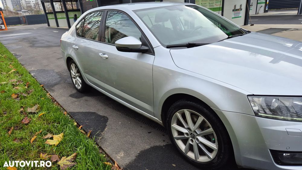 Skoda Octavia 1.8 TSI DSG Style - 4