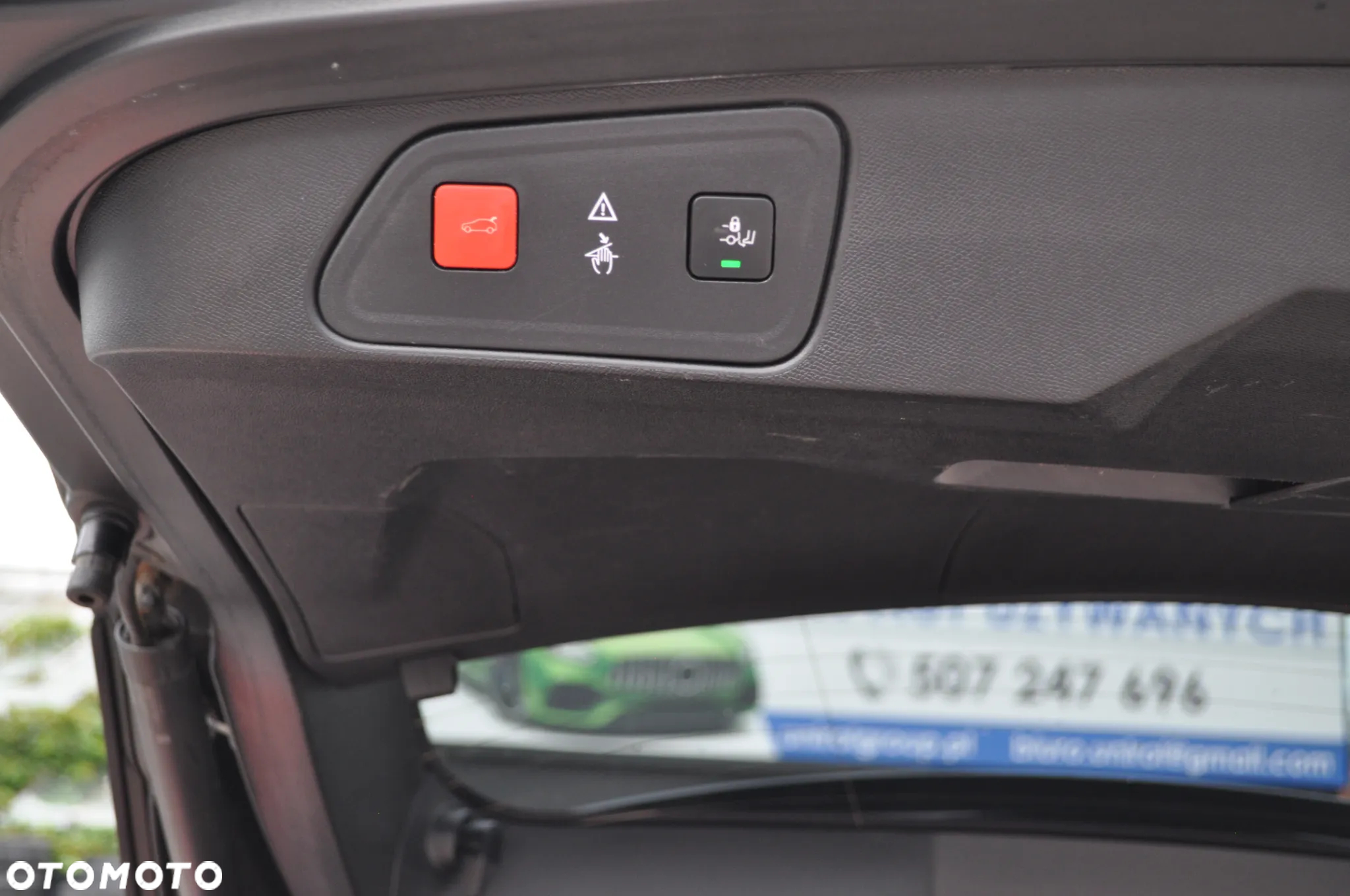 Peugeot 3008 Plug-In Hybrid4 300 e-EAT8 GT - 37
