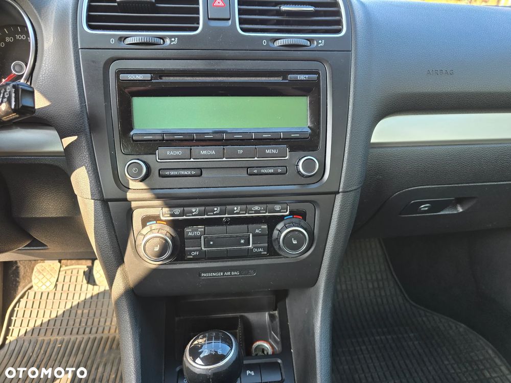 Volkswagen Golf - 17