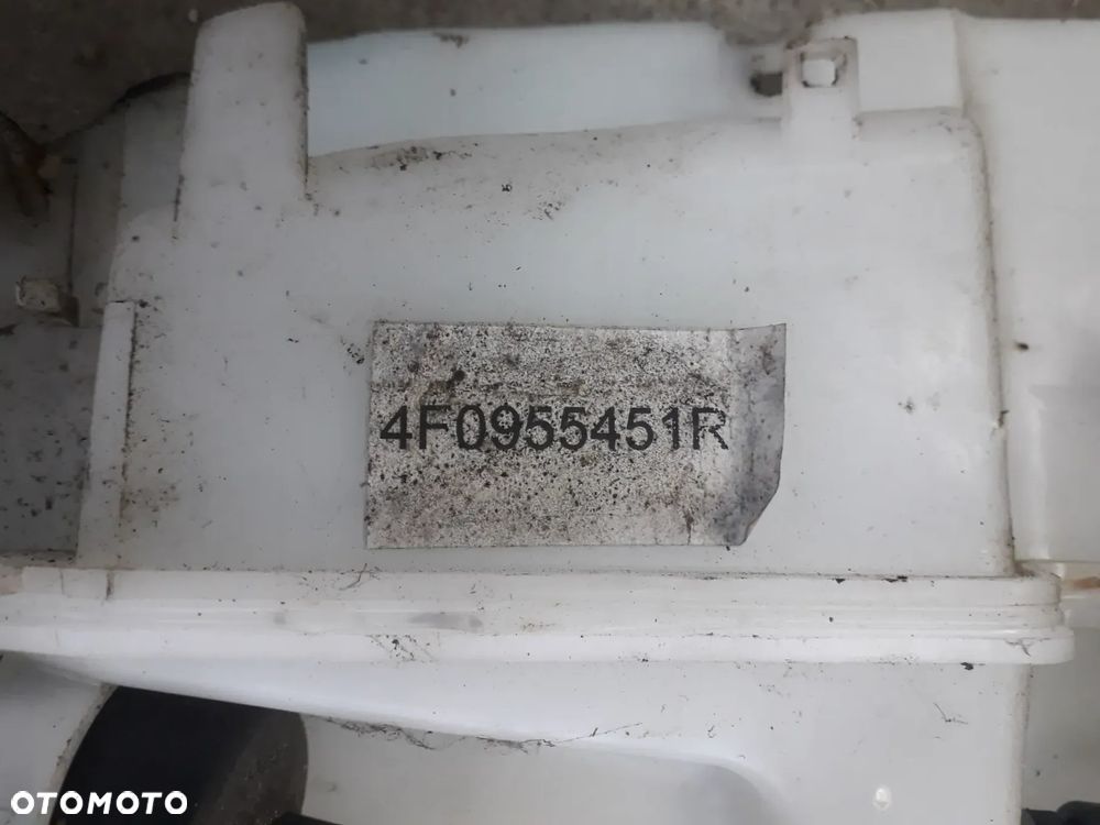 zbiorniczek spryskiwaczy xenon 4F0955451R A6 C6 - 3