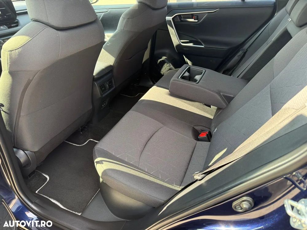 Toyota RAV4 - 22