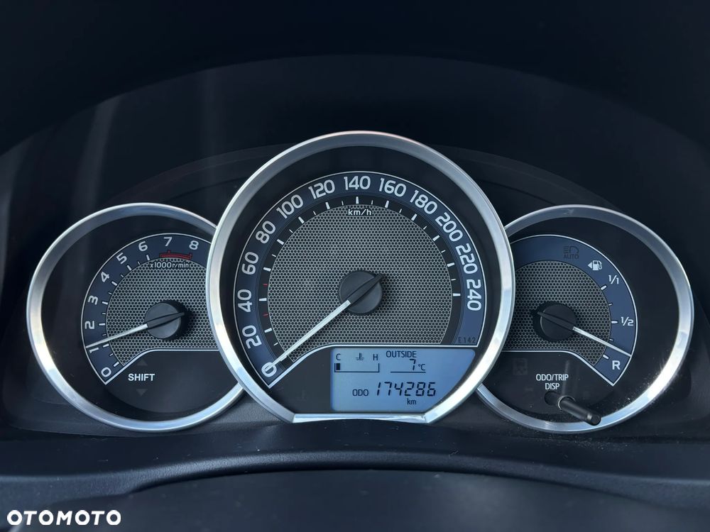 Toyota Auris 1.6 Active - 12