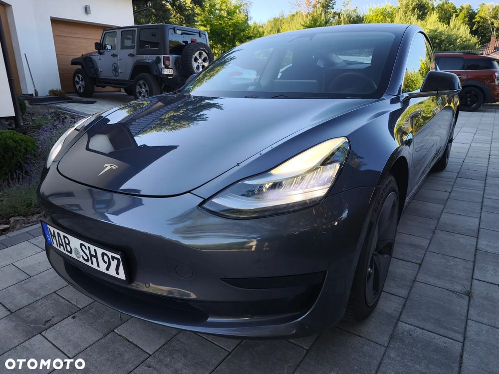 Tesla Model 3 Standard Reichweite Plus Hinterradantrieb - 14