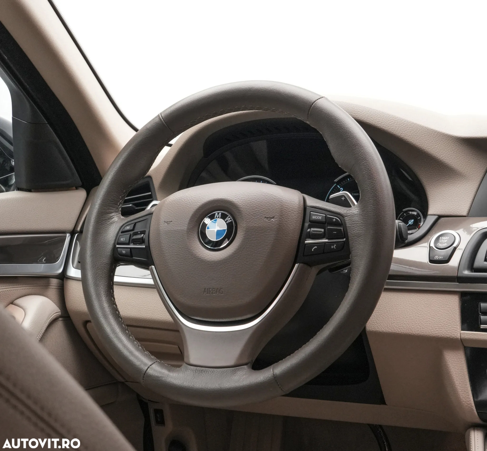 BMW Seria 5 525d xDrive Touring - 17