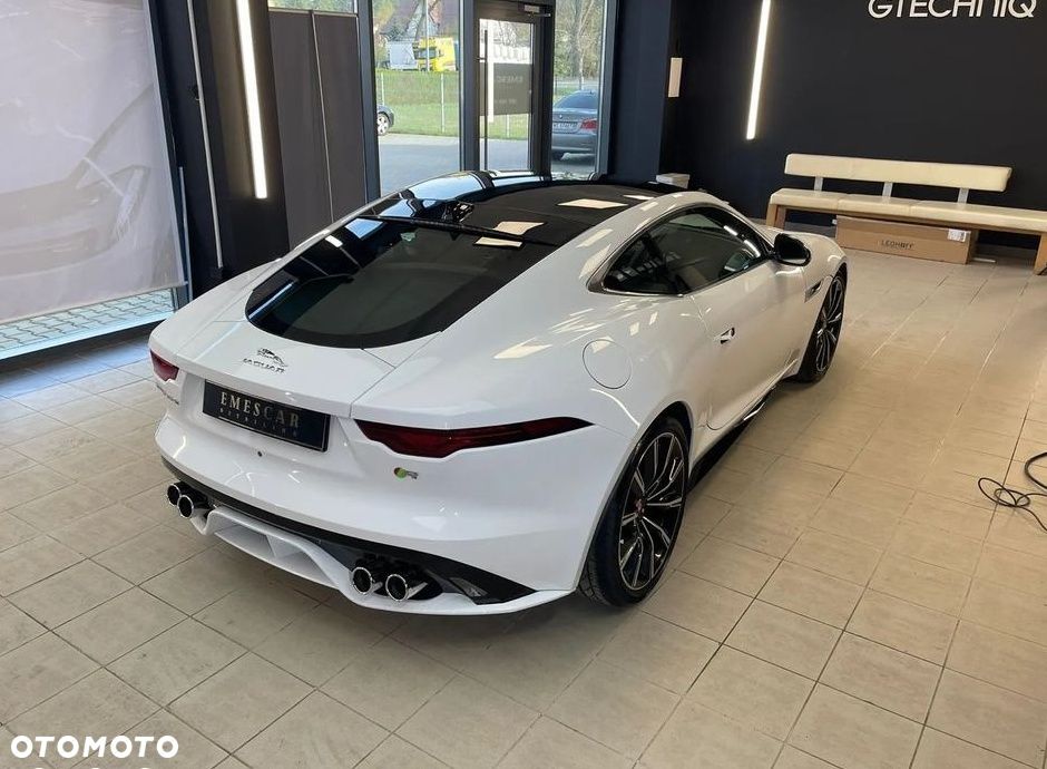 Jaguar F-Type P575 AWD R - 4