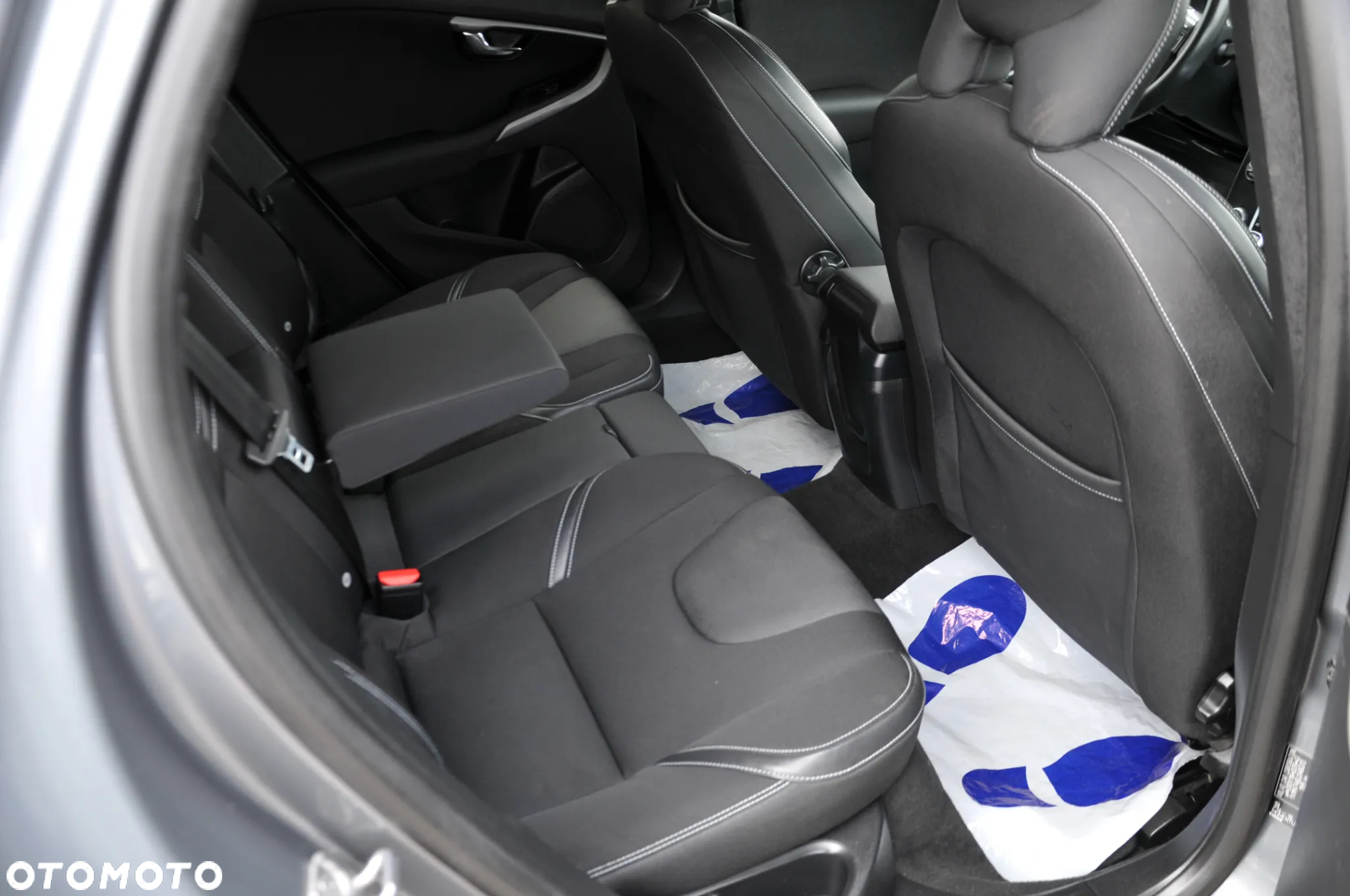 Volvo V40 D2 Drive-E Momentum - 30