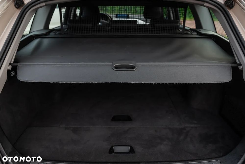 BMW Seria 3 320d xDrive Sport-Aut Modern Line - 31