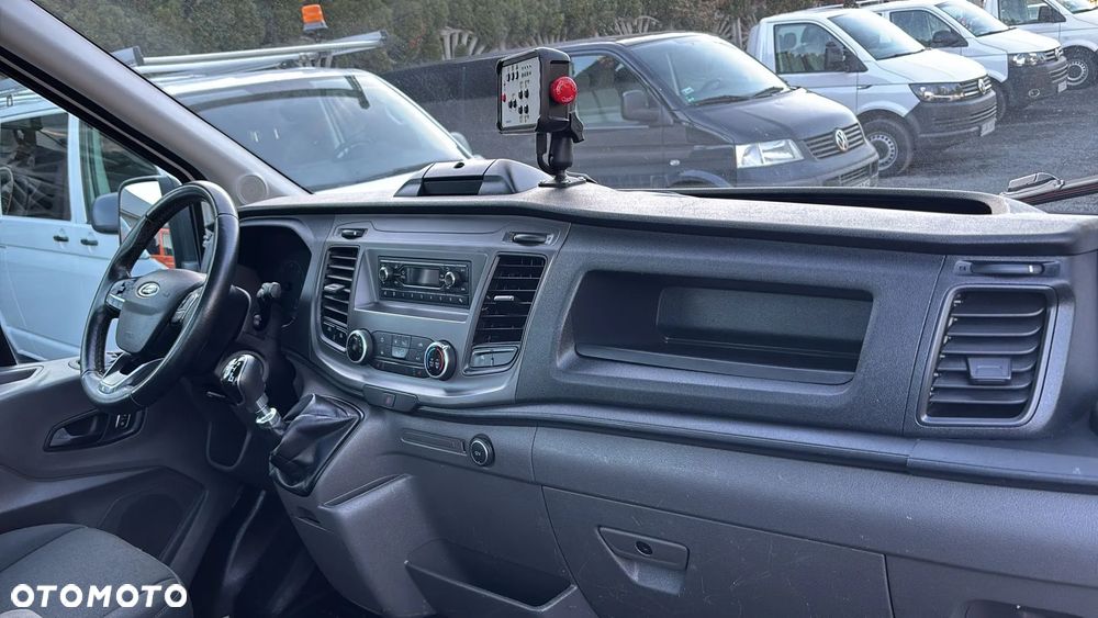 Ford Transit - 17