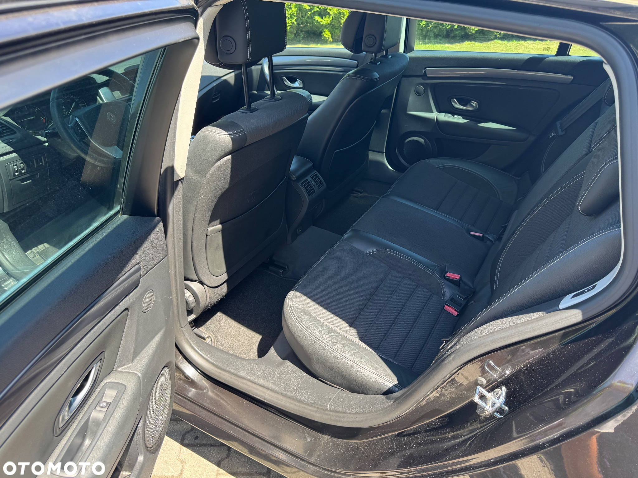 Renault Laguna Grandtour dCi 150 FAP GT - 21