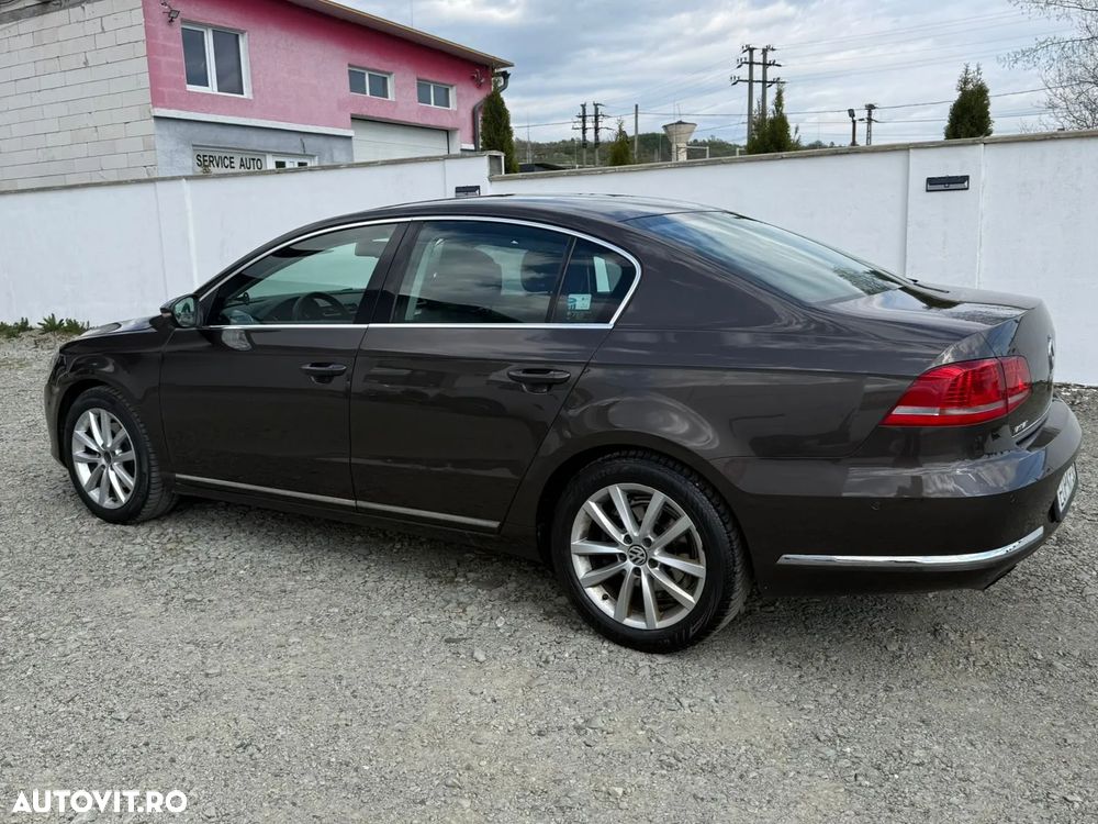 Volkswagen Passat 2.0 TDI DSG (BlueMotion Technology) Highline - 3