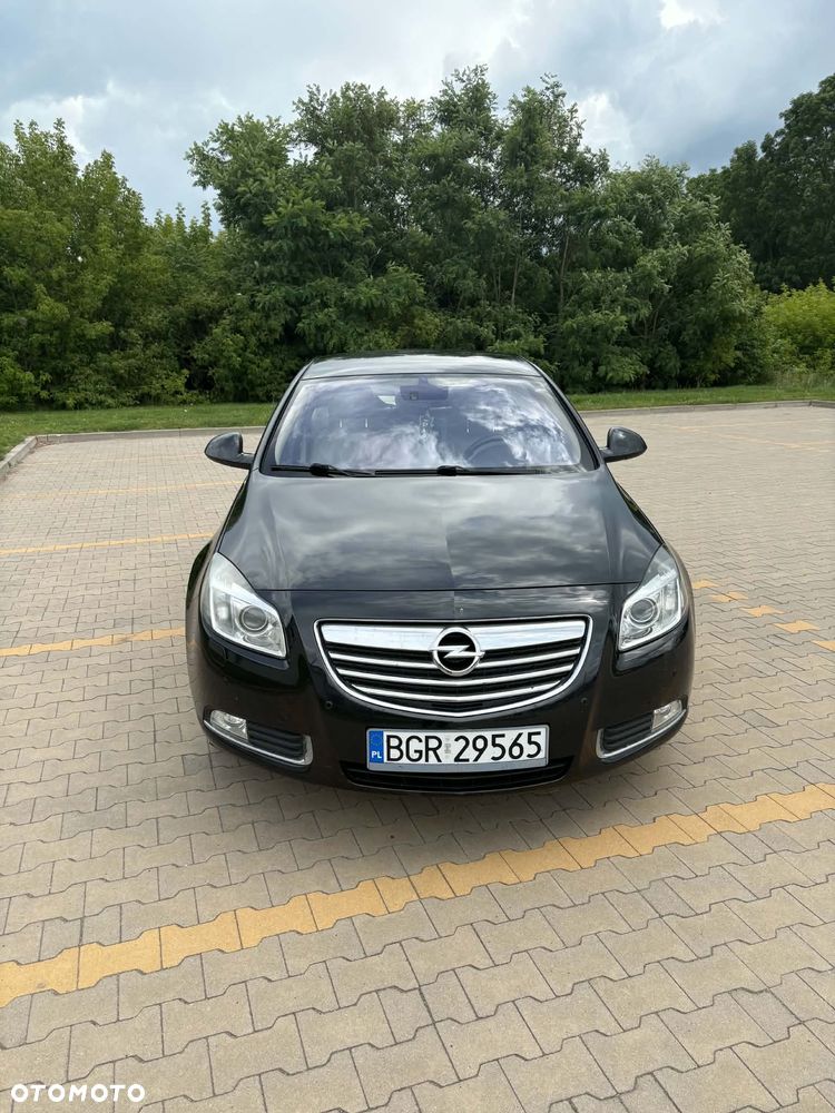 Opel Insignia - 1