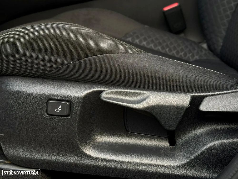 Toyota C-HR 1.8 Hybrid Exclusive - 29