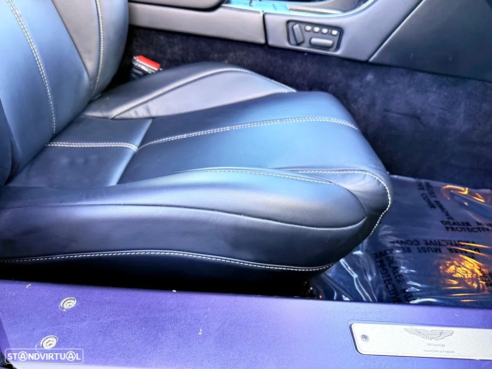 Aston Martin Vantage Coupe V8 Sportshift - 26
