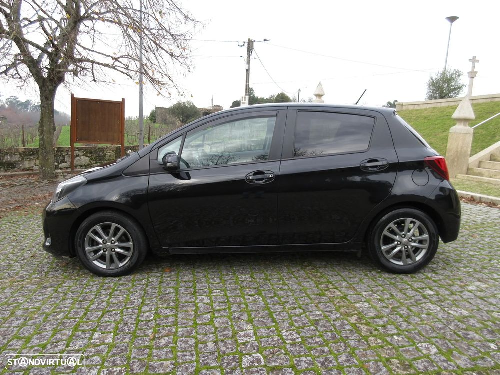 Toyota Yaris 1.4 D-4D Exclusive+P.Techno - 5