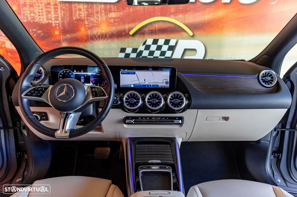 Mercedes-Benz GLA 180 d Progressive - 13