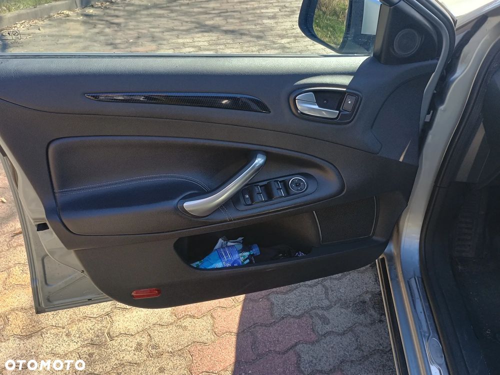 Ford Mondeo 2.0 TDCi Titanium - 11