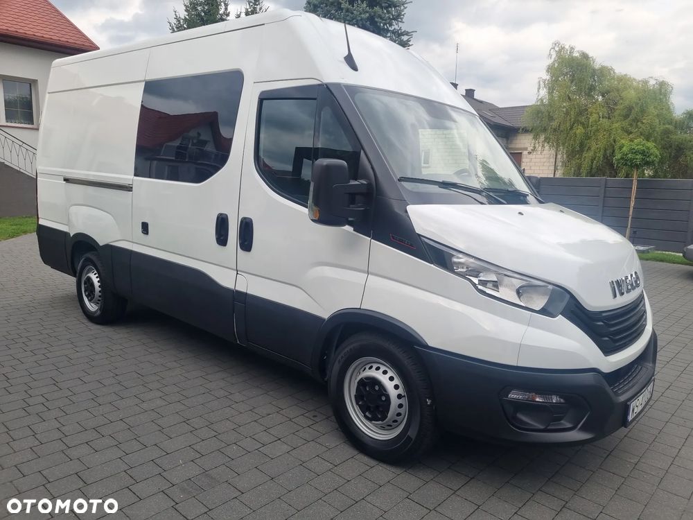 Iveco Daily 35s14 Brygadówka 6-cio osobowa - 18