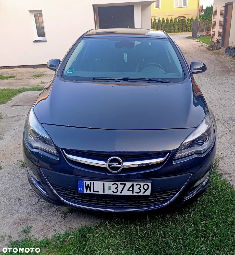Opel Astra 2.0 CDTI Exklusiv - 11