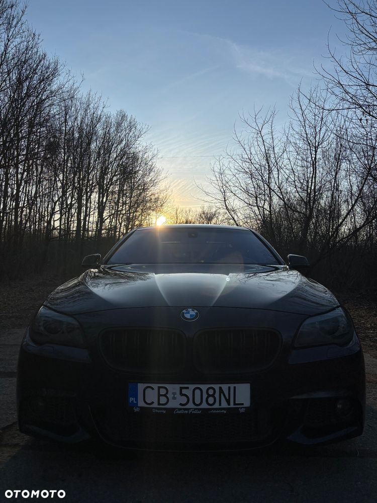 BMW Seria 5 535i xDrive - 14