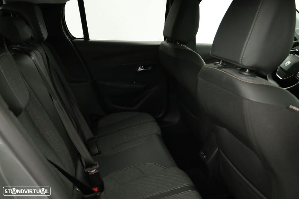 Peugeot 208 1.2 PureTech Allure - 23