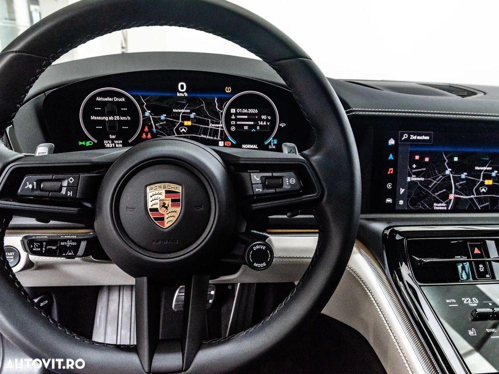 Porsche Panamera 4 - 20