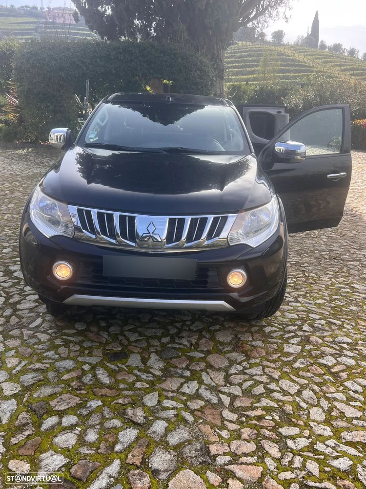 Mitsubishi L200 2.4 DI-D CD Space Cab Strakar 4WD - 1