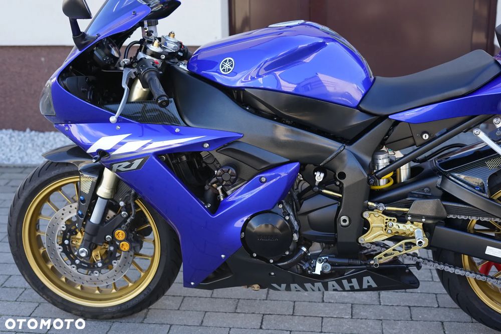 Yamaha YZF - 26