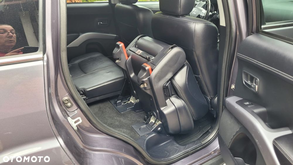 Mitsubishi Outlander 2.2 DI-D 4WD Invite - 23