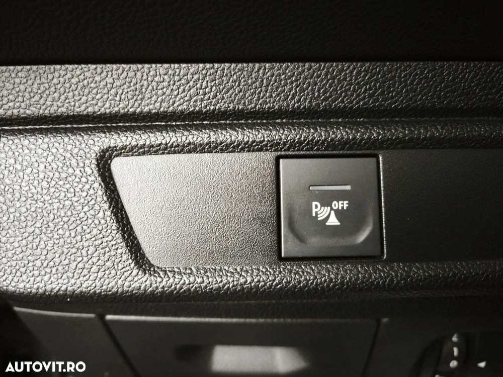Dacia Sandero Stepway TCe 90 MT6 Comfort - 12