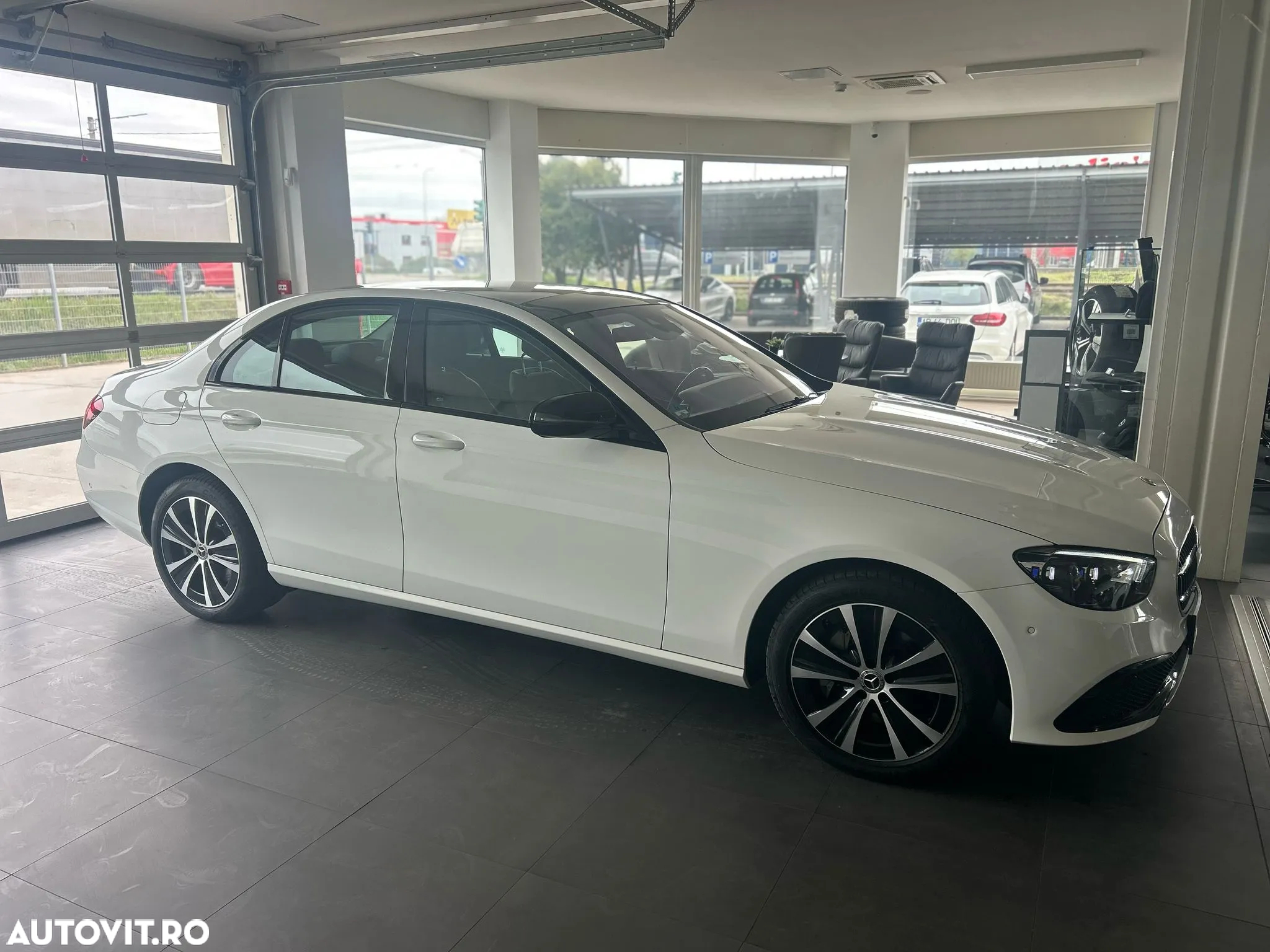 Mercedes-Benz E 300 de 4Matic 9G-TRONIC Avantgarde - 3