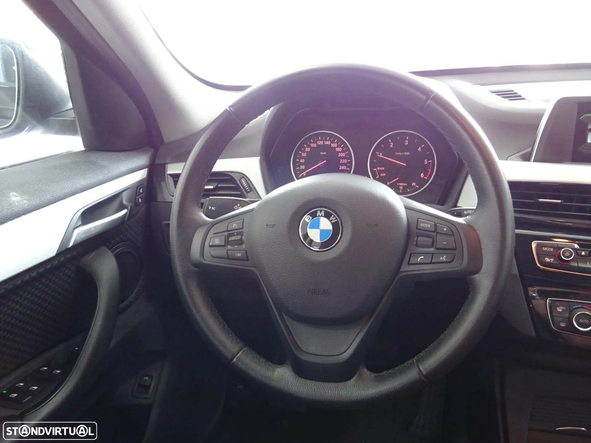 BMW X1 18 d sDrive Auto Advantage - 8